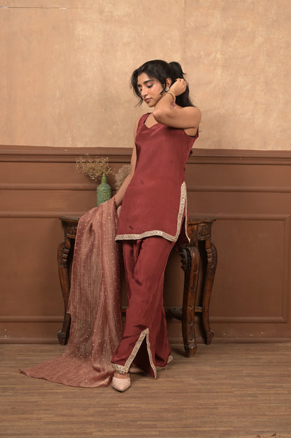 Sundari 3-Piece Ethnic Set – Maroon | Viscose Crepe with Crushed Tissue Dupatta