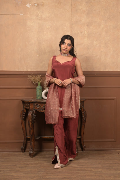 Sundari 3-Piece Ethnic Set – Maroon | Viscose Crepe with Crushed Tissue Dupatta
