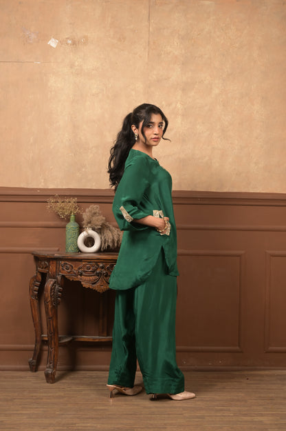 Roshhni Farshi Set – Emerald Green | Premium Viscose Crepe Ethnic Wear Set