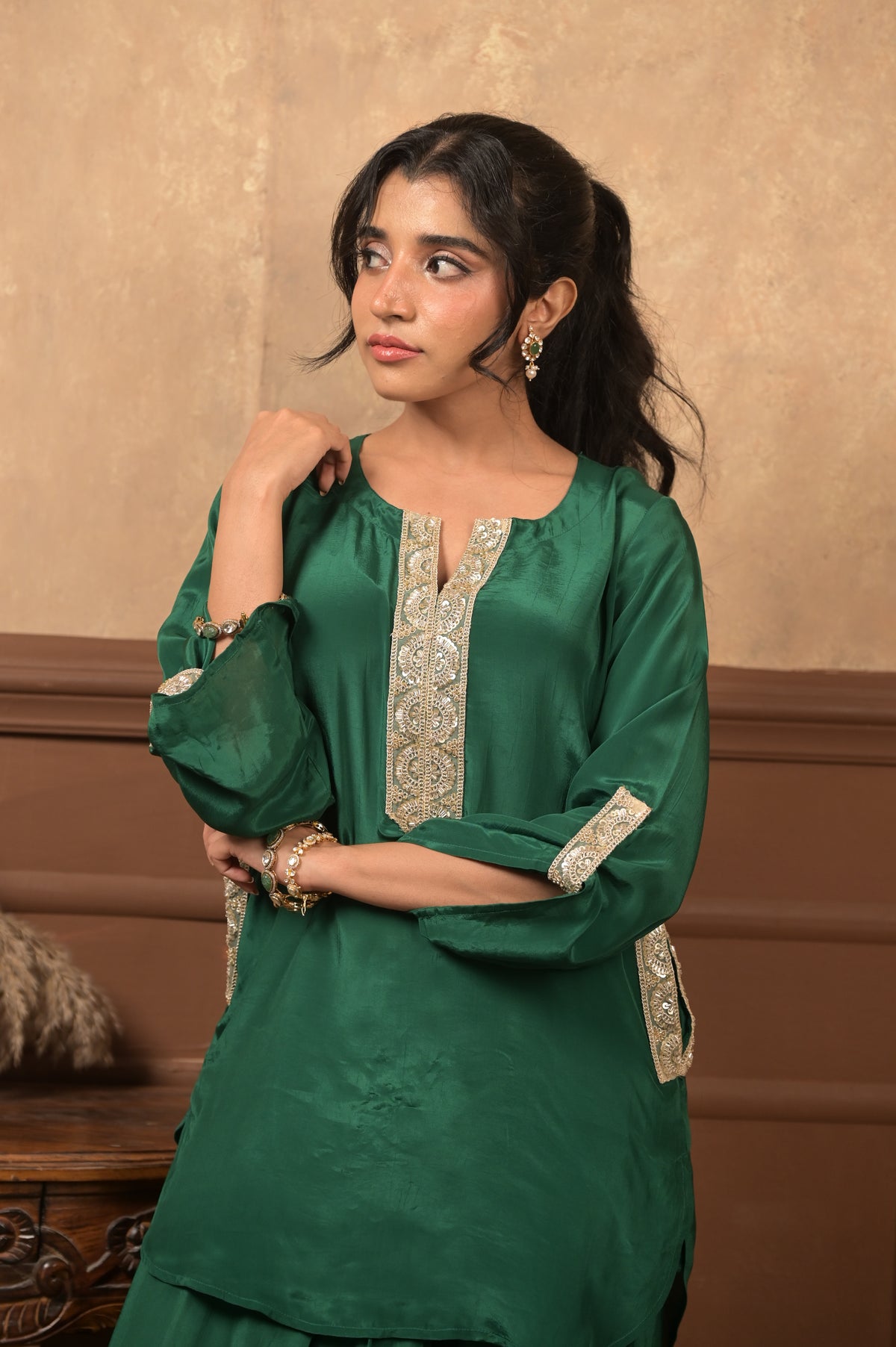 Roshhni Farshi Set – Emerald Green | Premium Viscose Crepe Ethnic Wear Set