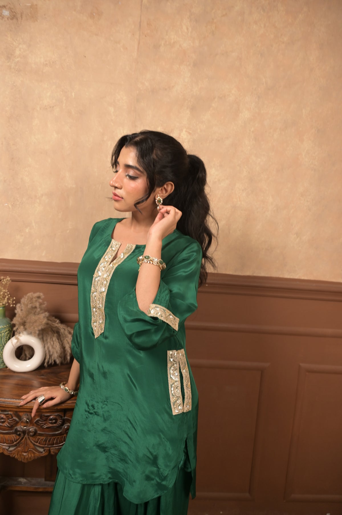 Roshhni Farshi Set – Emerald Green | Premium Viscose Crepe Ethnic Wear Set