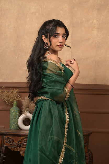 Kumkum 3-Piece Set – Emerald Green | Premium Viscose Crepe Suit with Lace Organza Dupatta
