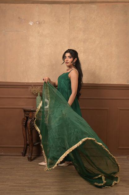 Kumkum 3-Piece Set – Emerald Green | Premium Viscose Crepe Suit with Lace Organza Dupatta
