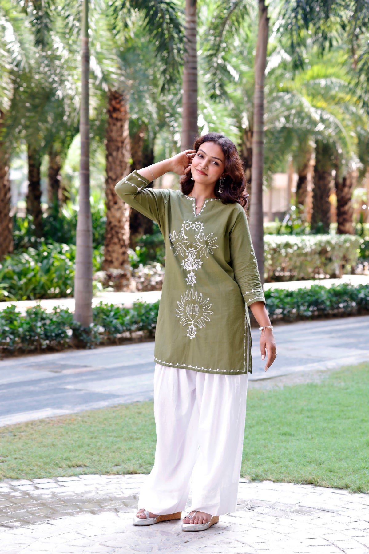 Olive Green Saavi Farshi Set