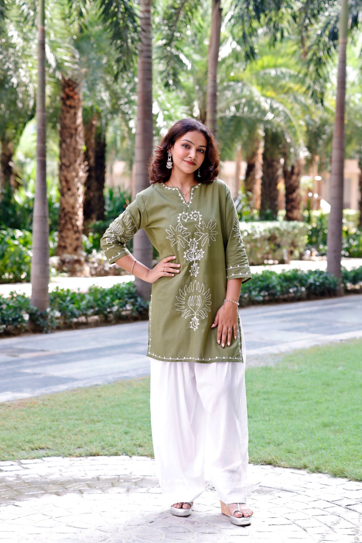 Olive Green Saavi Farshi Set