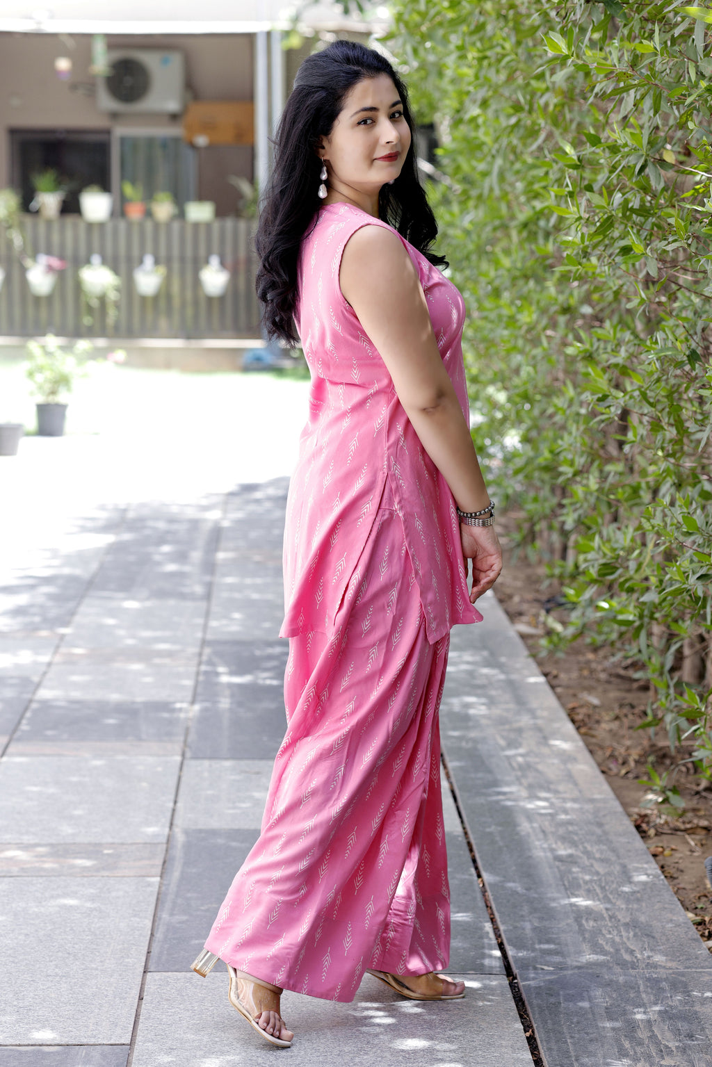 Gulabo- Farshi set